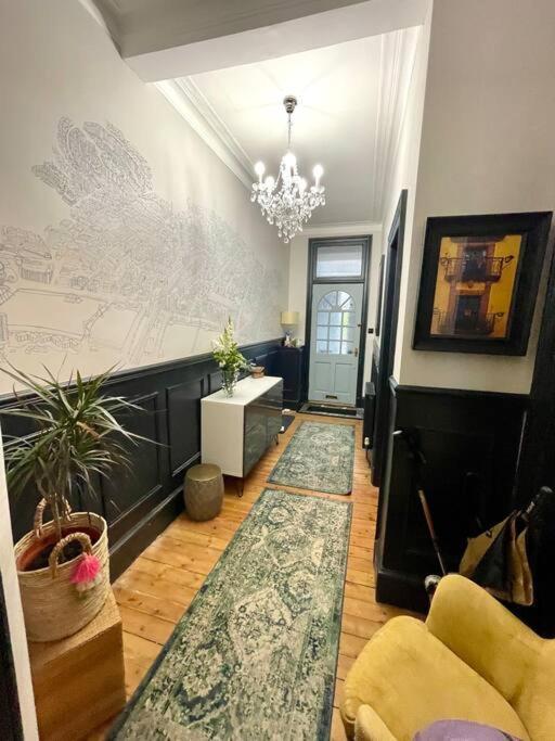 Traditional Apt Close To City Centre & Hampden Glasgow Extérieur photo