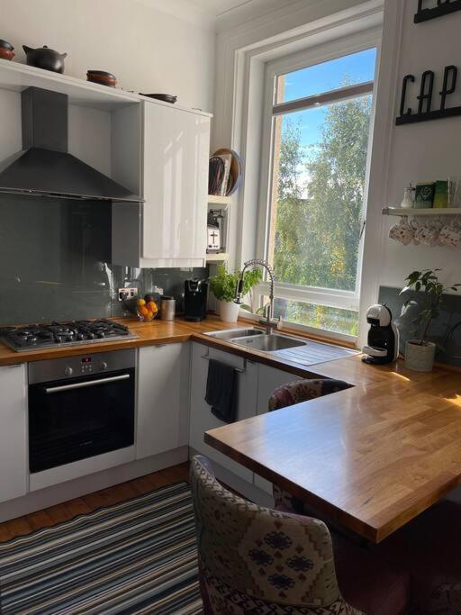Traditional Apt Close To City Centre & Hampden Glasgow Extérieur photo